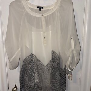 NWT Black and White Embellished Bib Collar Tunic Size Large